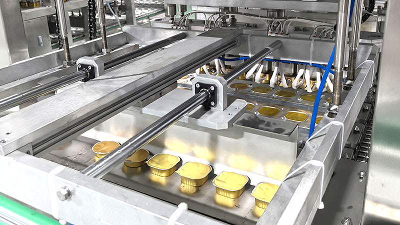 Tray Filling Sealing Machine