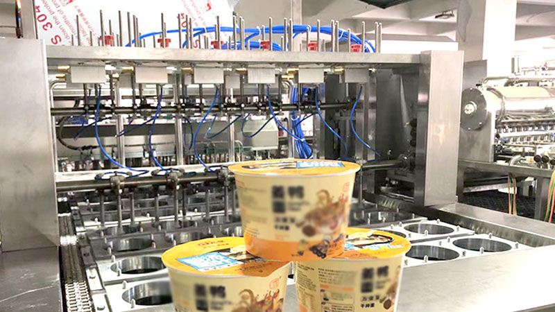 Instant noodle cup sealing machine a powerful assistant for production enterprises to improve their production capacity