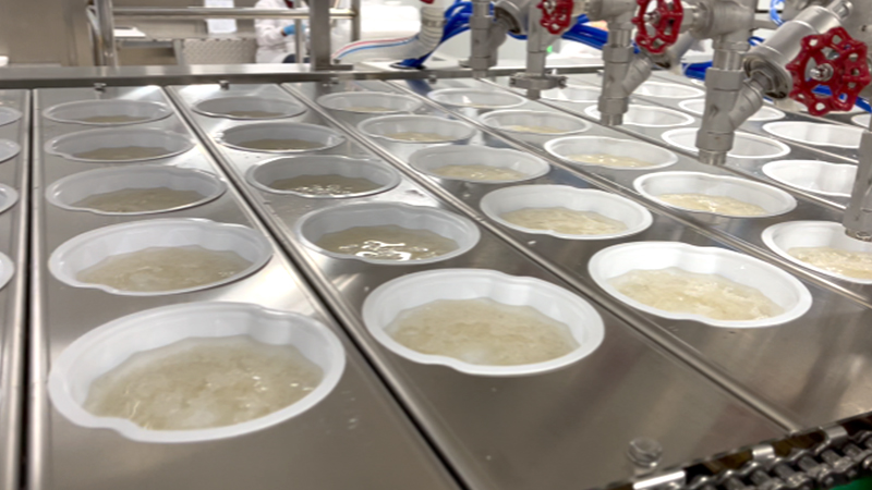 The production line has been widely adopted in central kitchens, institutional catering and delivery services, etc, meeting the demand for large-scale, standardized supply.